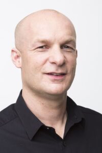 Крістофер Найтс
